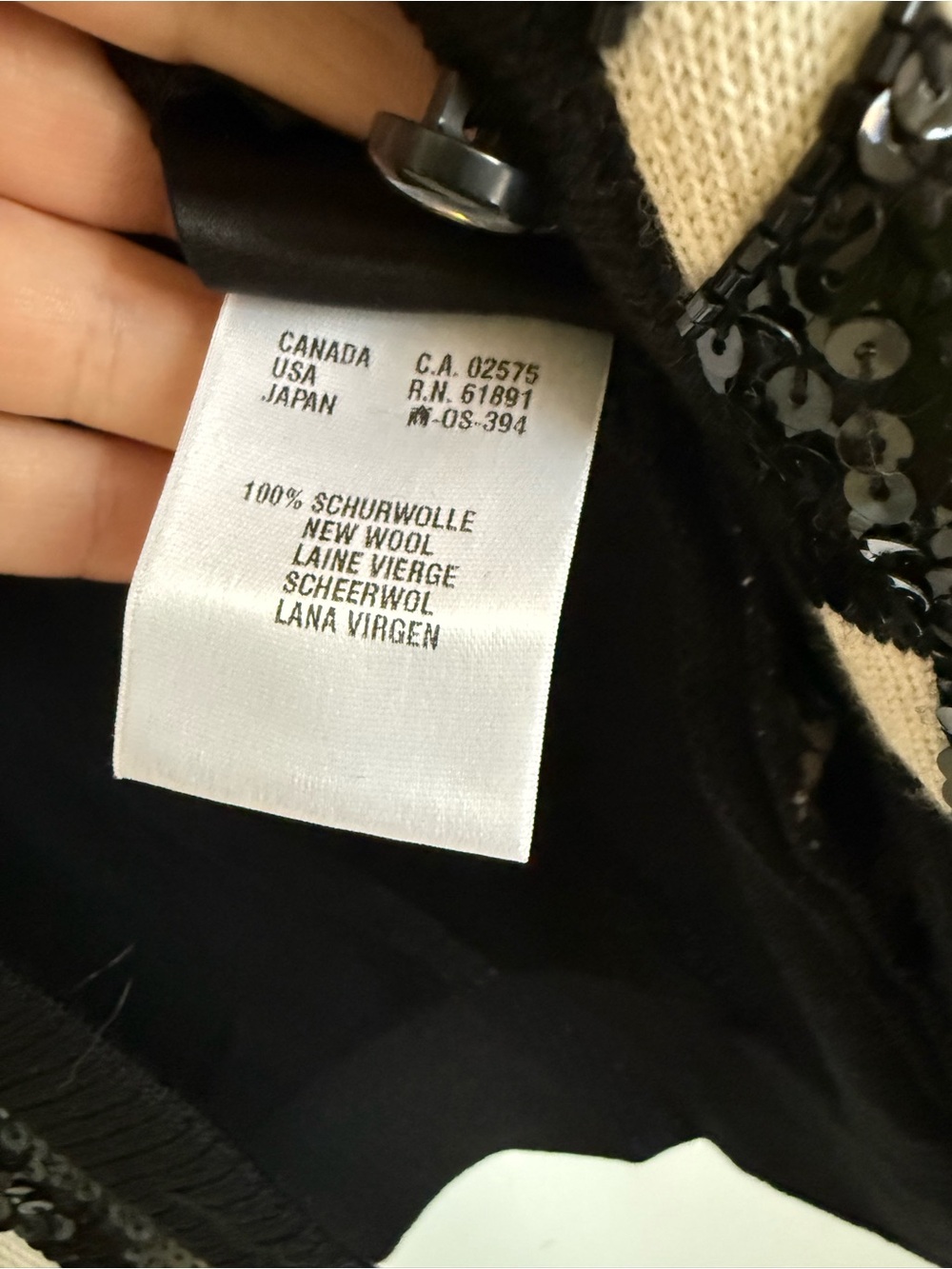Escada vintage Black & White Houndstooth Sequin Cardigan - Picture 4 of 4